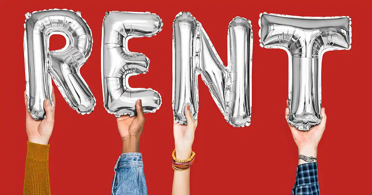 Elegant Qualatex Chrome balloon arrangement with mirror-like gold and silver balloons